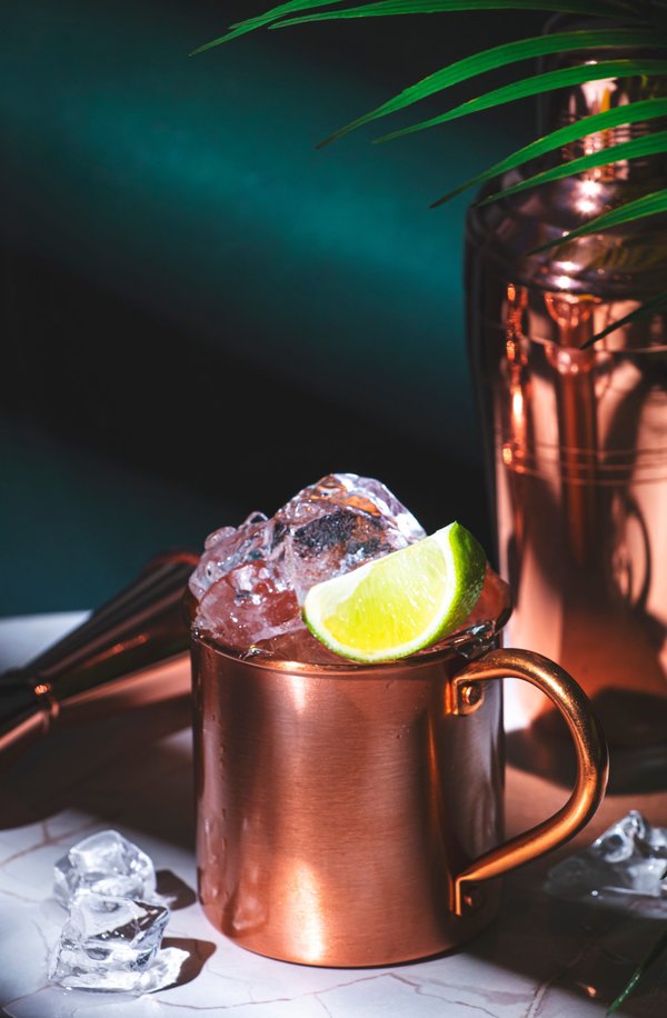 Découvrez l'art des alcools digestifs pour sublimer vos repas